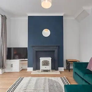 Charming 2-bedroom House In Darlington Darlington (Durham)